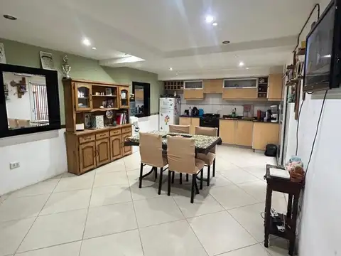 PH EN VENTA TIPO CASA DE 4 AMBIENTES SCALABRINI ORTIZ 693 