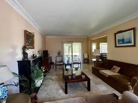 Casa en Alquiler en Septiembre, USD 2.000