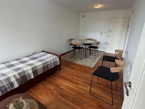 Departamento en Alquiler en Centro, $ 670.000