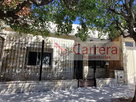 CASA 3 AMB EN alquiler BOUCHARD 3666 entre AGUSTIN ALVAREZ  y CALLE 90  San Andres