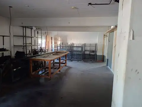 Galpon en Venta en Haedo, USD 300.000