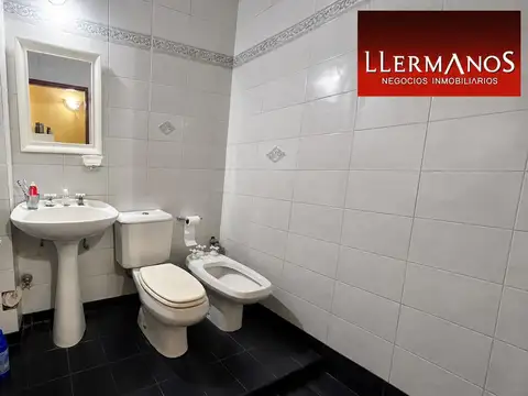 Venta Casa 4 Ambientes 3 dormitorios,Saavedra con Parque
