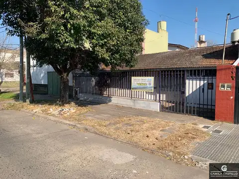 Venta Casa a Refaccionar en Ramos Mejía - Lote Propio (Constitución 1600)