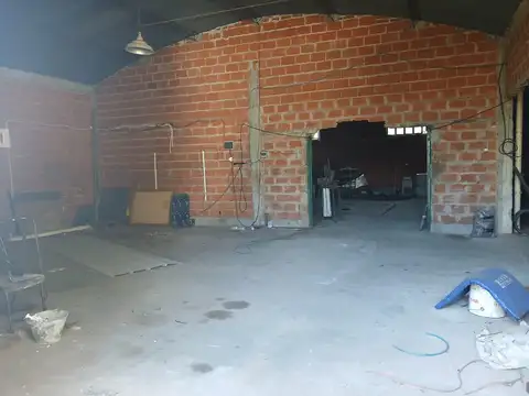 ALQUILER DE GALPON EN LA REJA