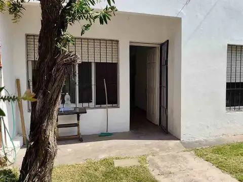 25 de mayo y Lautaro 100