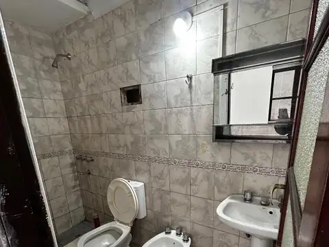 2 amb  ph tipo casa sin expensas patio1 x esc ent indepte