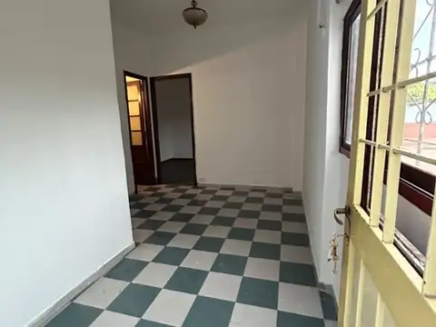 2 amb  ph tipo casa sin expensas patio1 x esc ent indepte