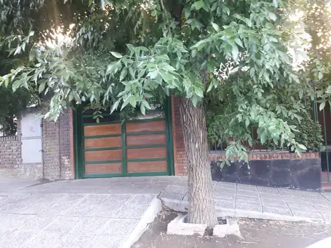 TARIFEÑO INMOBILIARIA ALQUILA CASA 3 D. ZONA MARIA AUXILIADORA