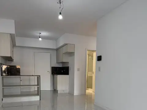 Venta de monoambiente al frente a metros de plaza los andres