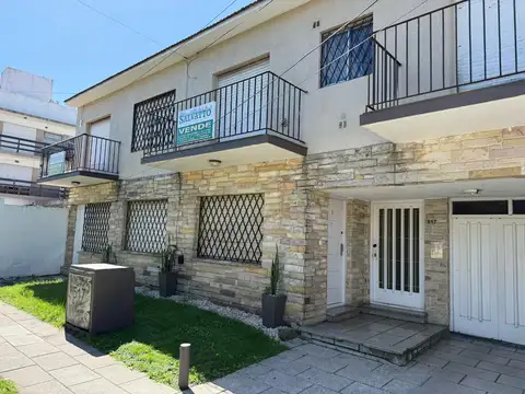 DEPARTAMENTO DE 2 AMBIENTES A LA CALLE EN PUNTA MOGOTES