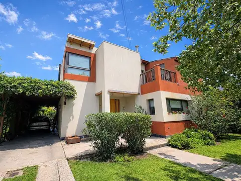Club de campo excelente casa en venta, mendoza