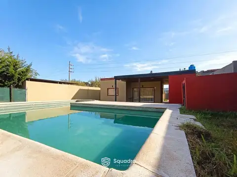 VENTA | PERMUTA - Casa de 2 dormitorios con cochera y pileta - Tierra de Sueños 3, Sector B, Roldán.