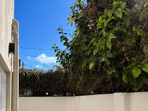 Depto Tipo Casa en Venta de 1 dormitorio