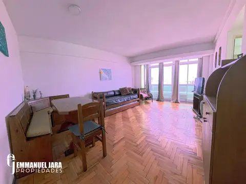 Alquiler departamento de 2 ambientes.