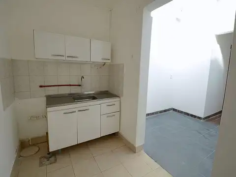 Casa 2 ambientes con 1 baño
