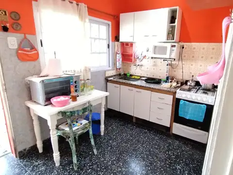 Casa Chalet 3 Ambientes en Venta - Castelar Sur