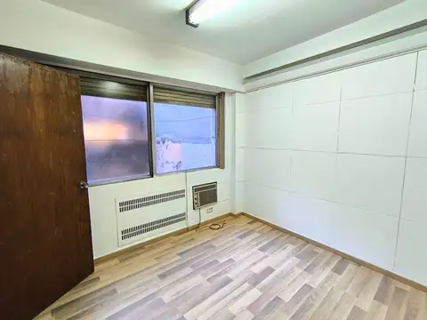 Dpto. 2 ambientes en Venta.  Balvanera. Apto Prof.