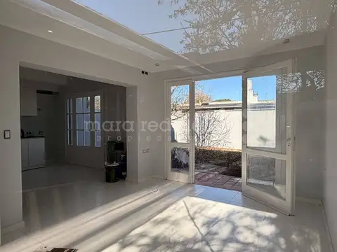 CASA EN VENTA EN PLANTA BAJA DE 1 DORMITORIO CERCA DEL CENTRO Y DE LA LAGUNA