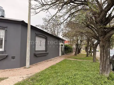 RIVADAVIA 100