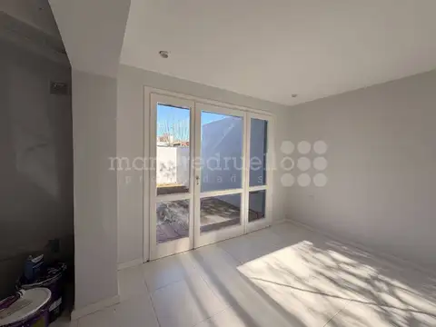 Depto Tipo Casa en Venta con 1 cocheras