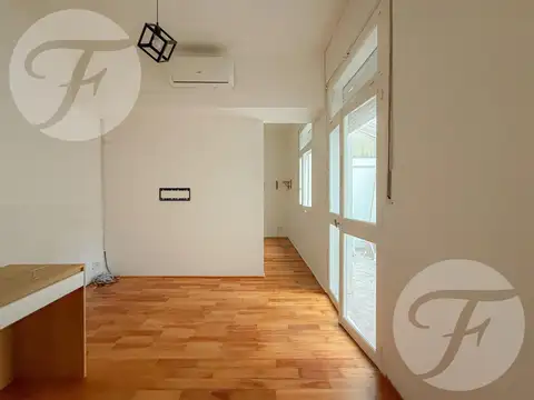 Depto Tipo Casa 2 ambientes con 1 baño