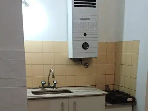 MONOAMBIENTE AL FRENTE CON BALCON ZONA UNR