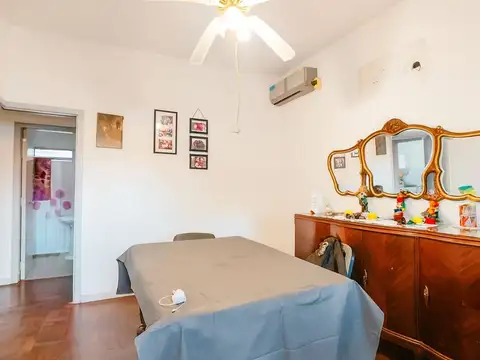 Casa 6 ambientes con 3 baños