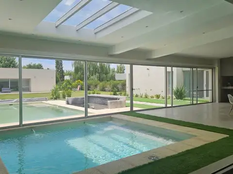 Casa en Puerto Roldan, venta-alquiler