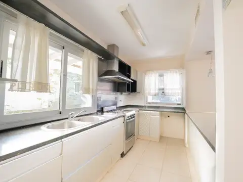 la reconquista,rincon de milberg 2400