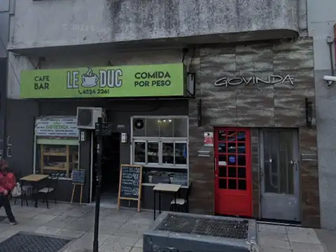 Local en venta - Zona Comercial!!! Ideal inversor - 46.96m2 cub mas entrepiso de 4x4 apx