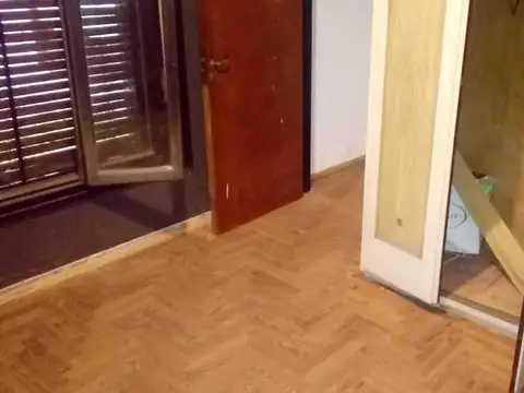 PH 3 ambientes al fondo  con jardin