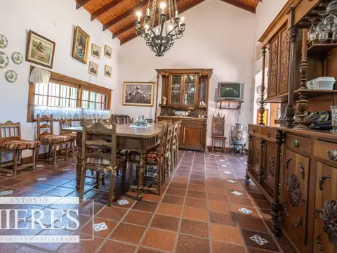 camino vecinal con acceso