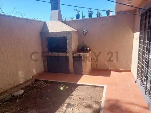 Dúplex con cochera alquiler