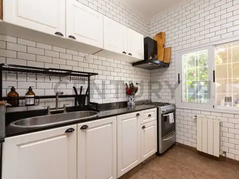 Casa 4 ambientes con 4 baños