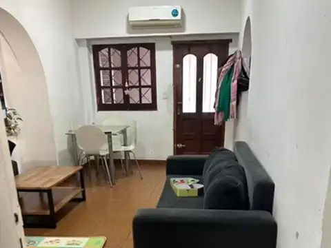 Depto Tipo Casa en Alquiler de 4 ambientes