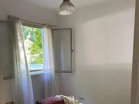 MONTEVIDEO y 33- DEPARTAMENTO DE 2 DOR (BERISSO)