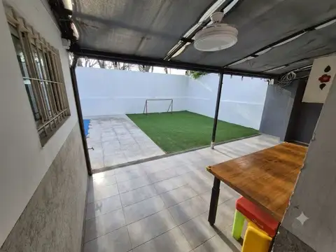 Depto Tipo Casa 4 ambientes con 1 baño