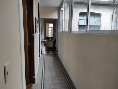 Departamento 7 ambientes con 2 baños