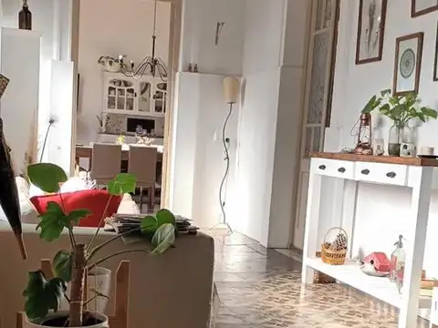 Casas en venta - 6 Dormitorios 3 Baños - Chacabuco