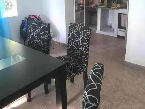 Casa 3 Ambientes En Venta - Francisco Alvarez