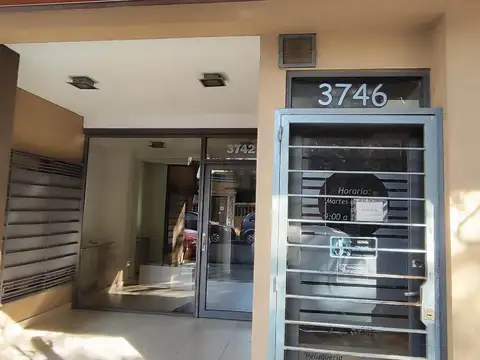 Romulo Naon  al 3700