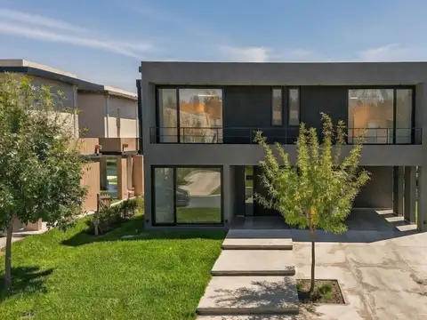 Barrio Carpinchos, Nordelta 100