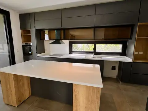 Casa en Venta 1 año