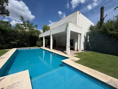 El Aromo, Lote 100