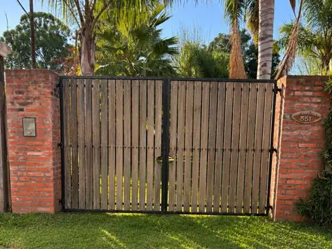 Casa 3 ambientes con 1 baño