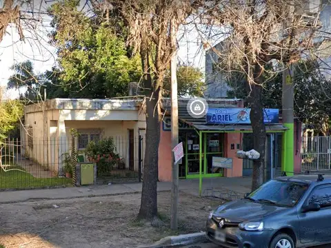 Excelente inmueble sobre Av. San Martin-Ideal LOCALES