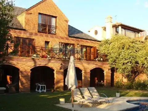 CASA EN ALQUILER EN MARTINEZ