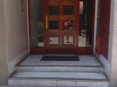 Belgrano,Monoambiente,frente,luminoso, excelente ubicación,y estado general, lmetros de avenida...