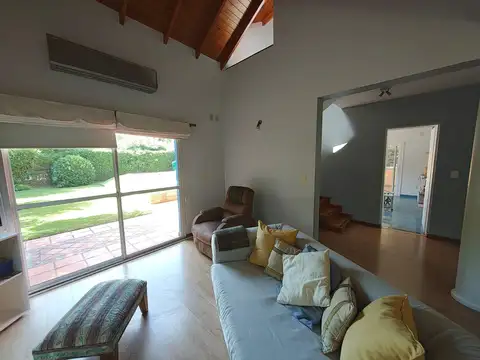 Casa en venta en el Barrio Fincas de Maschwitz