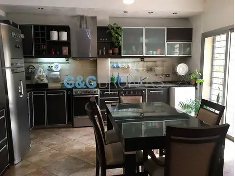 PH 4 ambientes Ituzaingo Norte